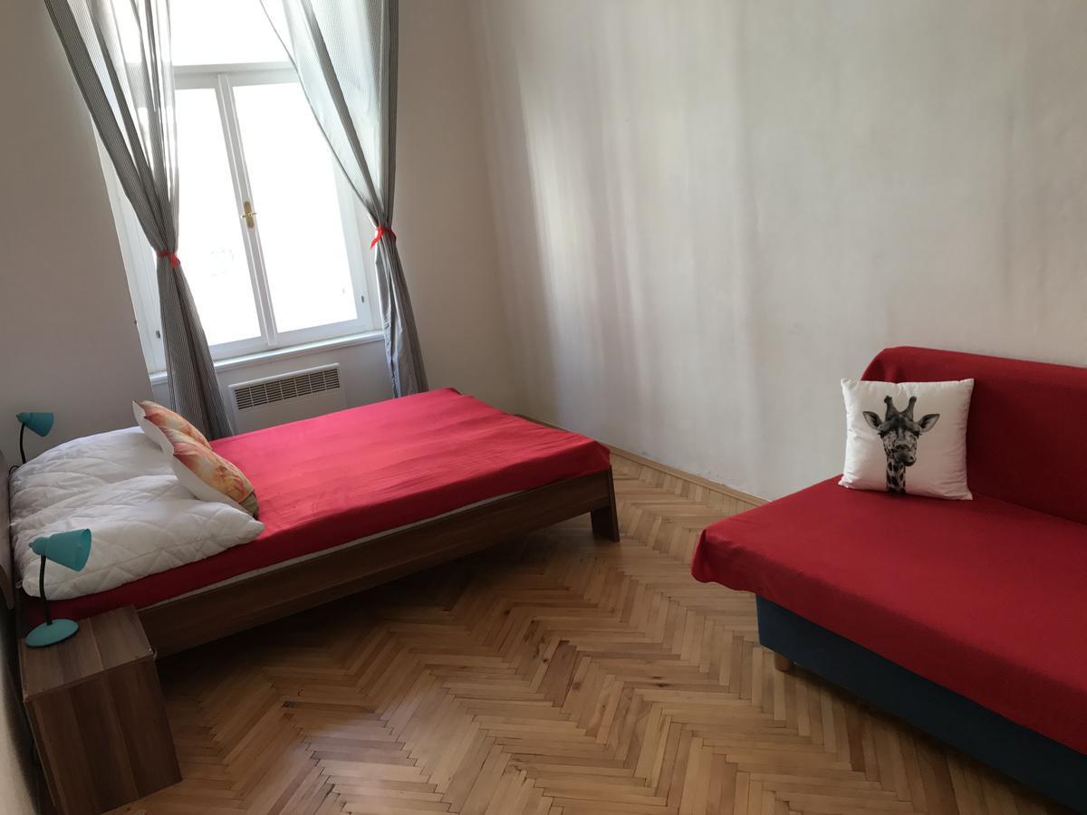 Blahnikova Aparthotel Praga Zewnętrze zdjęcie